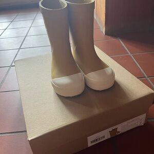 Pehr Explorer rain boots